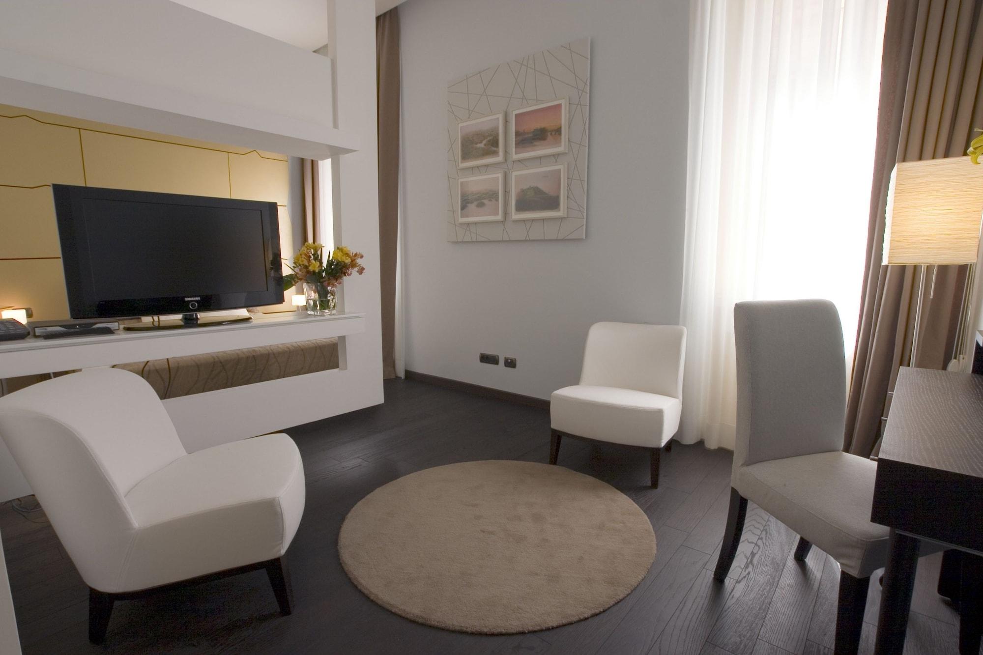 Ht Romeo Al Babuino Hotell Exteriör bild