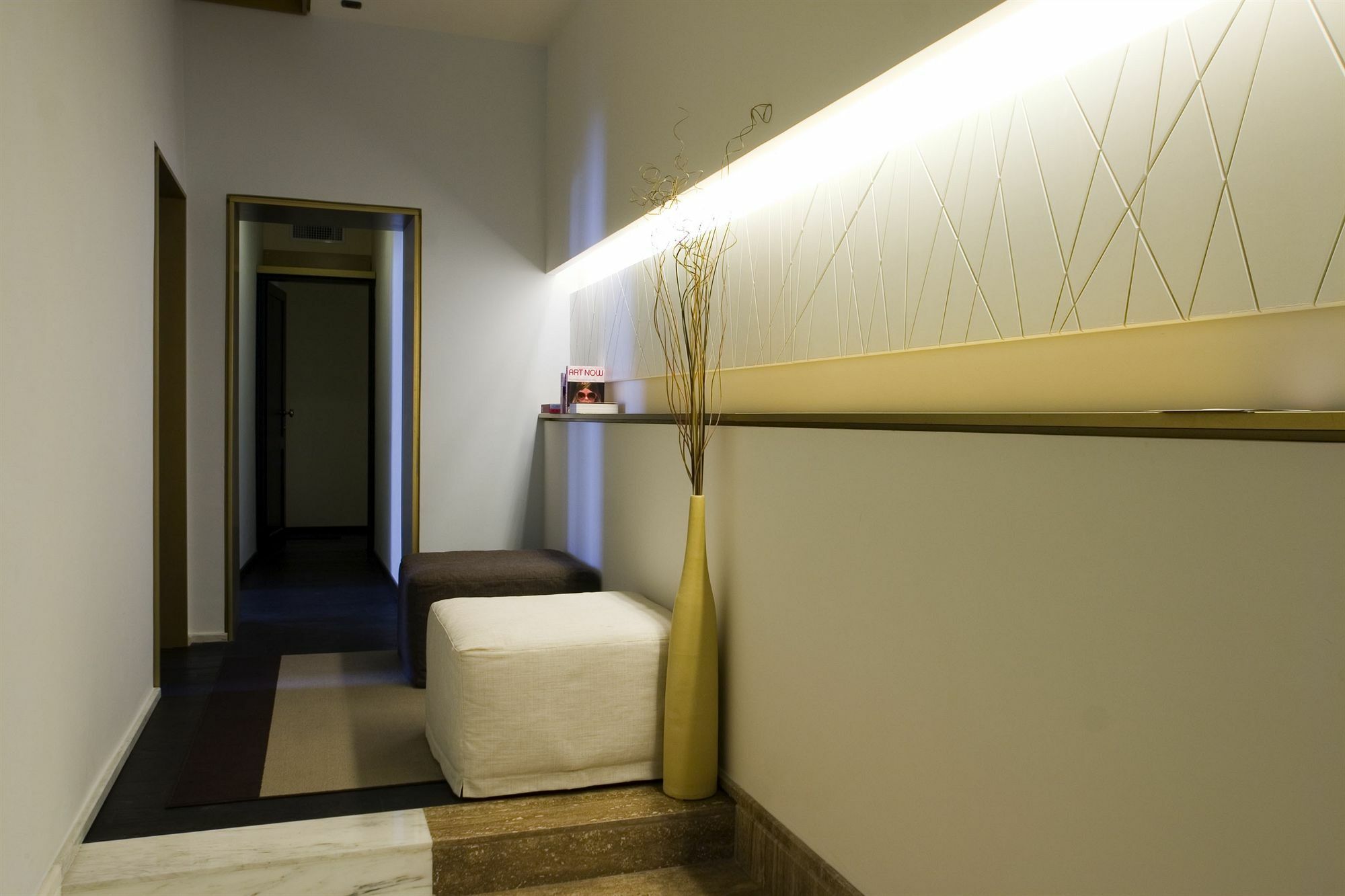 Ht Romeo Al Babuino Hotell Exteriör bild