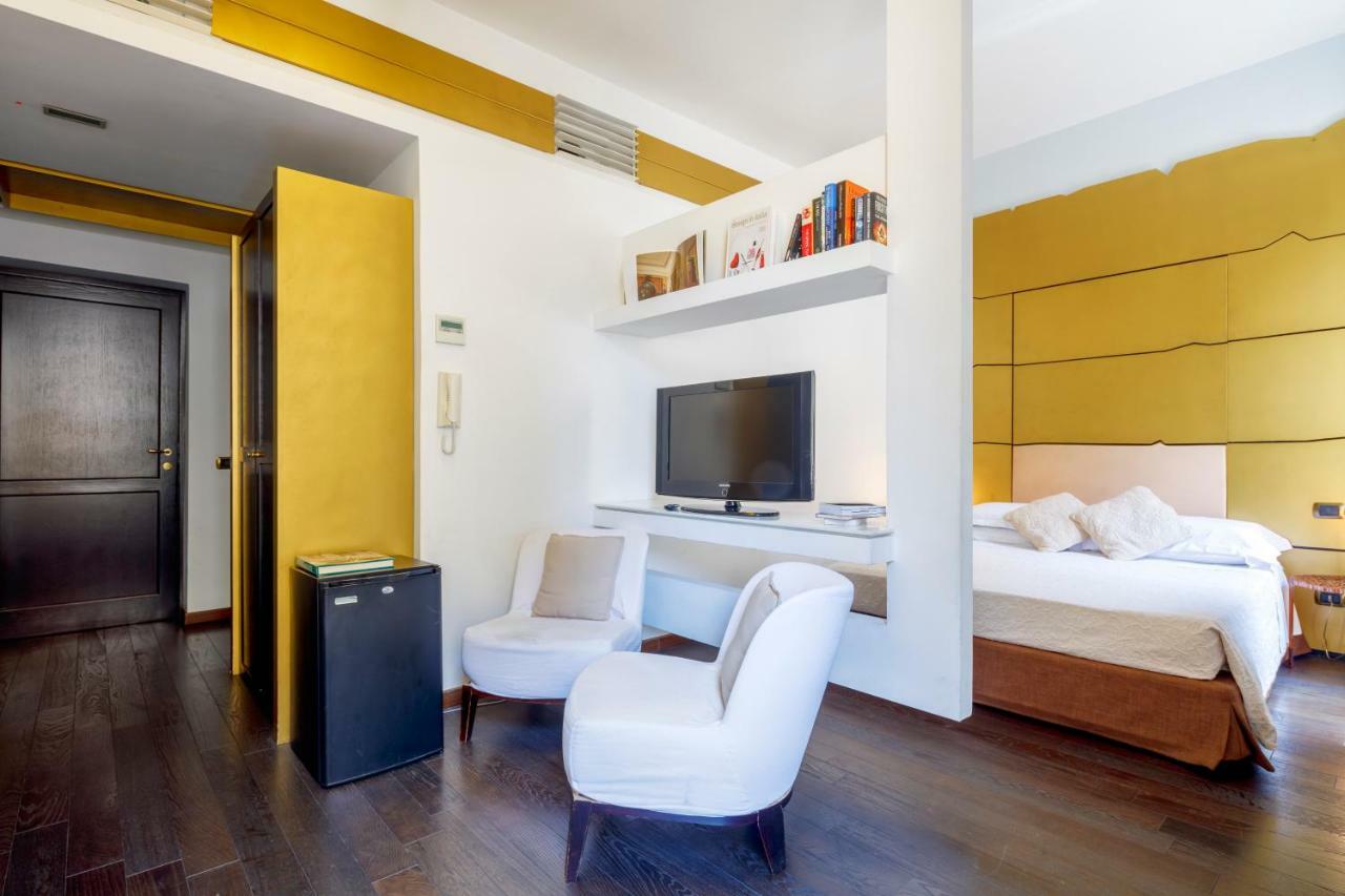 Ht Romeo Al Babuino Hotell Exteriör bild
